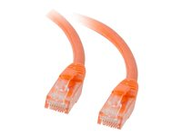 C2G Cat5e Booted Unshielded (UTP) Network Patch Cable - Kytkentäkaapeli - RJ-45 (uros) to RJ-45 (uros) - 7 m - UTP - CAT 5e - valettu, piikitön, säikeinen - oranssi 83608