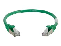 C2G Cat5e Booted Shielded (STP) Network Patch Cable - Kytkentäkaapeli - RJ-45 (uros) to RJ-45 (uros) - 7 m - STP - CAT 5e - valettu - vihreä 83835