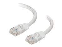 C2G Cat5e Booted Unshielded (UTP) Network Patch Cable - Kytkentäkaapeli - RJ-45 (uros) to RJ-45 (uros) - 7 m - UTP - CAT 5e - valettu, piikitön, säikeinen - valkoinen 83266